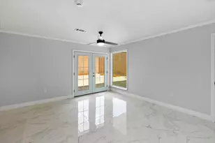 10730 Boardwalk St, Houston, TX 77042 - Photo 9