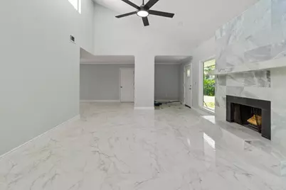 10730 Boardwalk Street, Houston, TX 77042 - Photo 7
