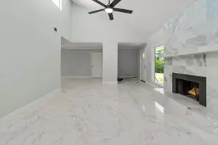 10730 Boardwalk St, Houston, TX 77042 - Photo 7