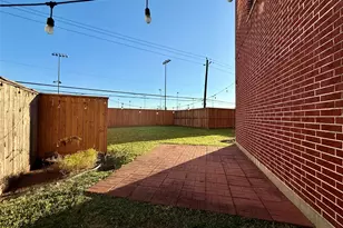 9833 Sandra Ann Ct, Houston, TX 77025 - Photo 29