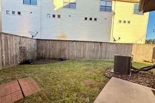 9833 Sandra Ann Ct, Houston, TX 77025 - Photo 27