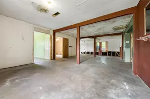 6970 County Rd 605, Dayton, TX 77535 - Photo 7