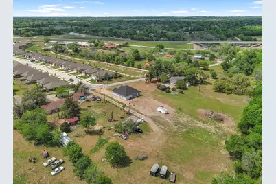 1874 Burleson, Brenham, TX 77833 - Photo 23