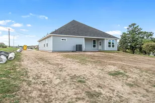 1874 Burleson, Brenham, TX 77833 - Photo 19