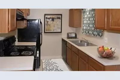 2501 Davis Street, Taylor, TX 76574 - Photo 5