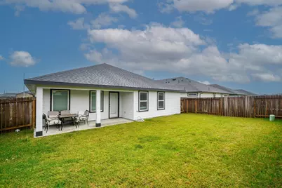 1110 Desert Willow Drive, Rosharon, TX 77583 - Photo 5