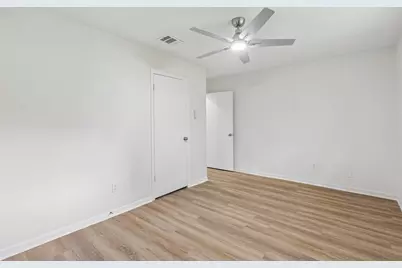 2703 N Colosseum Court, New Caney, TX 77357 - Photo 21