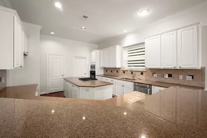 107 Island Blvd, Missouri City, TX 77459 - Photo 13