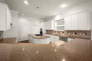 107 Island Blvd, Missouri City, TX 77459 - Photo 13