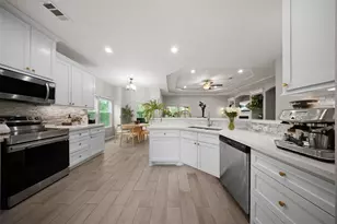 12175 Mustang Ave, Willis, TX 77378 - Photo 5