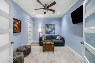 1529 Lawrence St, Houston, TX 77008 - Photo 9