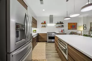 1529 Lawrence St, Houston, TX 77008 - Photo 5