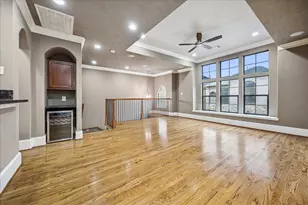 1376 Studer St, Houston, TX 77007 - Photo 9