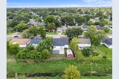 10322 Southport Drive, Houston, TX 77089 - Photo 37