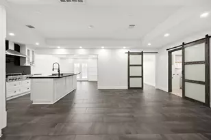 10322 Southport Dr, Houston, TX 77089 - Photo 5
