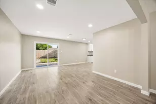 4315 Kelling St, Houston, TX 77045 - Photo 9