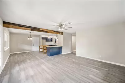 11106 Huggins Drive, Houston, TX 77035 - Photo 9