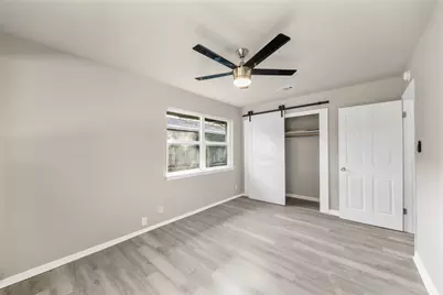 11106 Huggins Drive, Houston, TX 77035 - Photo 29