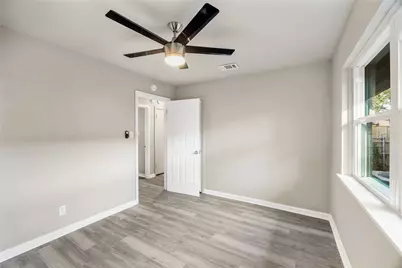 11106 Huggins Drive, Houston, TX 77035 - Photo 21