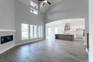 719 Woodbinde, League City, TX 77573 - Photo 3