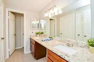 2255 Braeswood Park Dr, Houston, TX 77030 - Photo 15