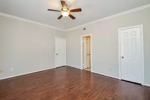 2255 Braeswood Park Dr, Houston, TX 77030 - Photo 13