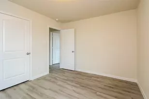 22206 Grand Majestic Dr, Houston, TX 77073 - Photo 9