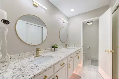 6131 Gladewell Drive, Houston, TX 77072 - Photo 17