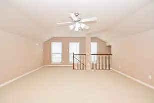 3202 Holly Meadow Dr, Houston, TX 77042 - Photo 19