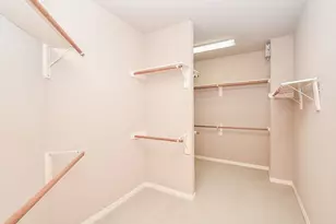 3202 Holly Meadow Dr, Houston, TX 77042 - Photo 17