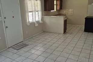 11607 Radford Ln, Meadows Place, TX 77099 - Photo 5