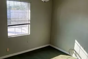 1221 Bayou Shore Dr, Galveston, TX 77551 - Photo 7