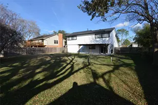 412 Old Course Dr, Friendswood, TX 77546 - Photo 23