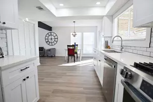 412 Old Course Dr, Friendswood, TX 77546 - Photo 11