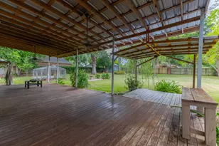 511 W Val Verde St, Brenham, TX 77833 - Photo 17