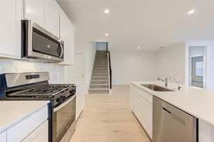 31763 Margaret Woods Ln, Fulshear, TX 77441 - Photo 11