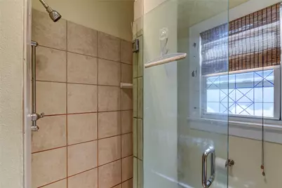 1206 17th Street #A, Galveston, TX 77550 - Photo 29