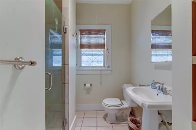1206 17th Street #A, Galveston, TX 77550 - Photo 27