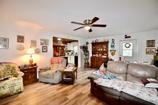 458 Rain Forest Rd, Onalaska, TX 77360 - Photo 7