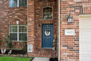 11802 Ribbon Falls Ct, Tomball, TX 77375 - Photo 3