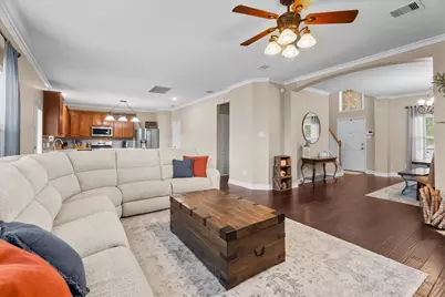 11802 Ribbon Falls Court, Tomball, TX 77375 - Photo 9