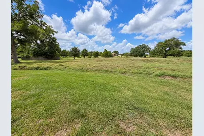 407 Branding Iron Circle, Angleton, TX 77515 - Photo 17