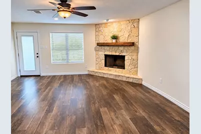 407 Branding Iron Circle, Angleton, TX 77515 - Photo 7