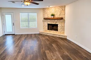 407 Branding Iron Cir, Angleton, TX 77515 - Photo 7