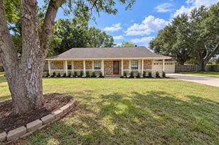 407 Branding Iron Cir, Angleton, TX 77515 - Photo 15