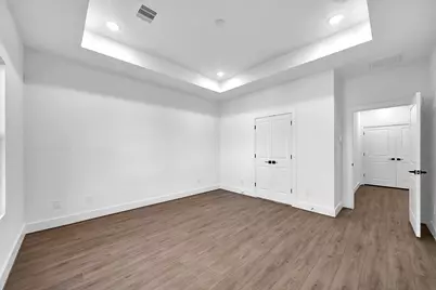 7825 Colonial Lane, Houston, TX 77051 - Photo 17