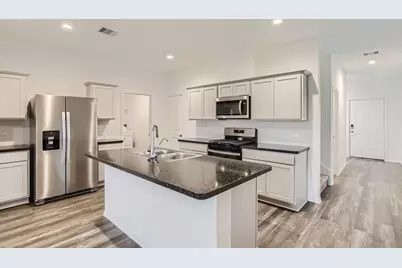 5703 Redstone Gardens Drive, Spring, TX 77373 - Photo 9