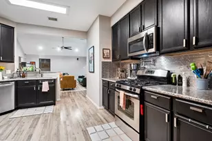 7815 Koloa River Ct, Houston, TX 77040 - Photo 11