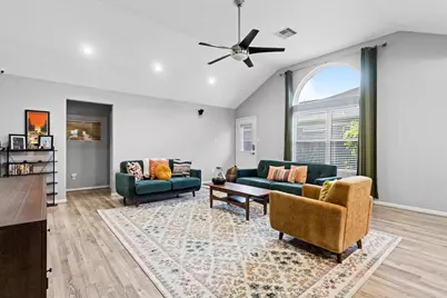 7815 Koloa River Court, Houston, TX 77040 - Photo 5