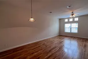 2710 Hullsmith Dr, Houston, TX 77063 - Photo 5